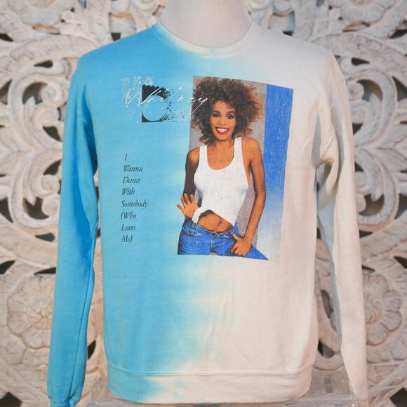 Whitney Houston Graphic Sweatshirt I Wanna Dance With Somebody Blue Gradient M - Picture 1 of 7